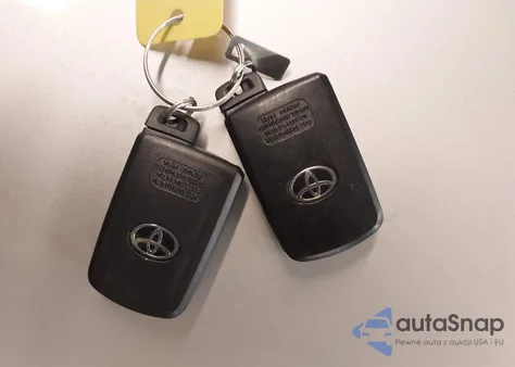 2017 Toyota Rav4 Hybrid Limited z USA, uszkodzony, nr VIN JTMDJREV9HD121489